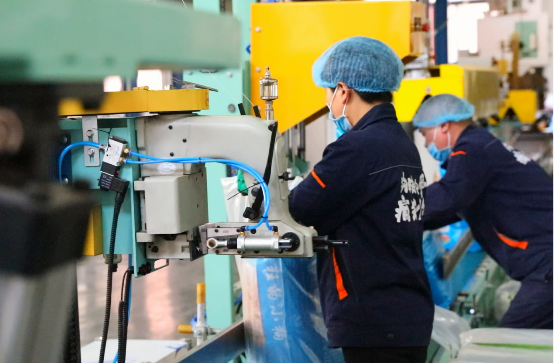 集聚国际资源，打造世界一流的宠物食品工厂——以茶叶制品生产为特色